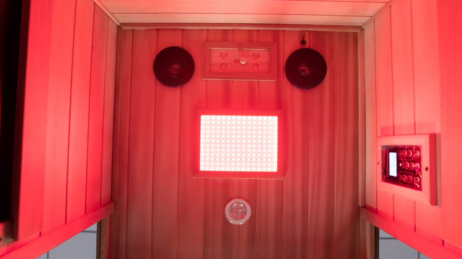 Wizzisaunas SR01 — 1-Person Traditional Steam Sauna Room