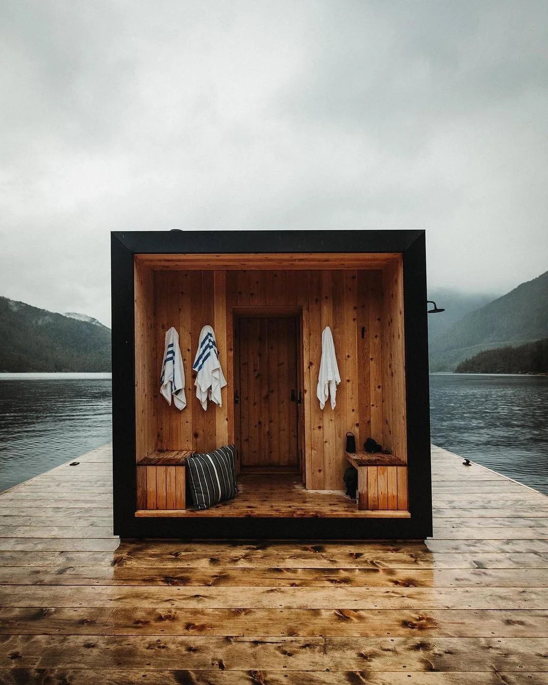 Deluxe outdoor plaza smart steam sauna 4-6 person wet steam